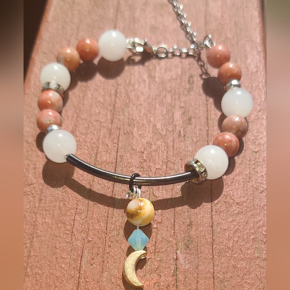 Rhodonite crystal and white jade crystal bracelet